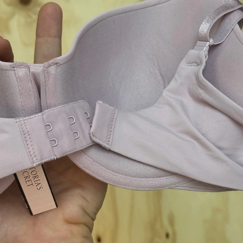 Victoria's Secret Lavender Purple T-Shirt Bra Lightly Lined Underwire 34C NWT